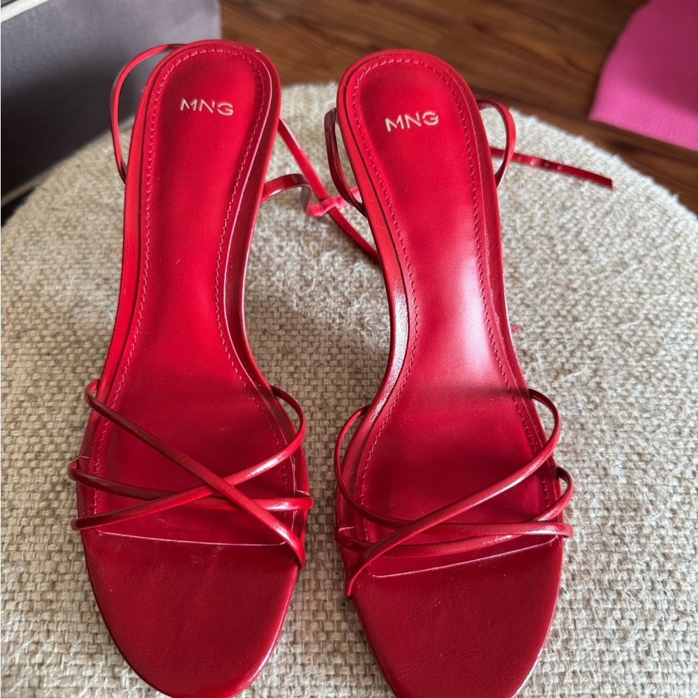 Mango Red Heels Sleek Design